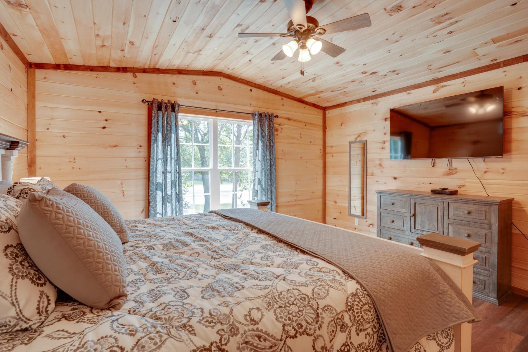 Lakeside Trenton Cabin On 7-Acre Property! 外观 照片