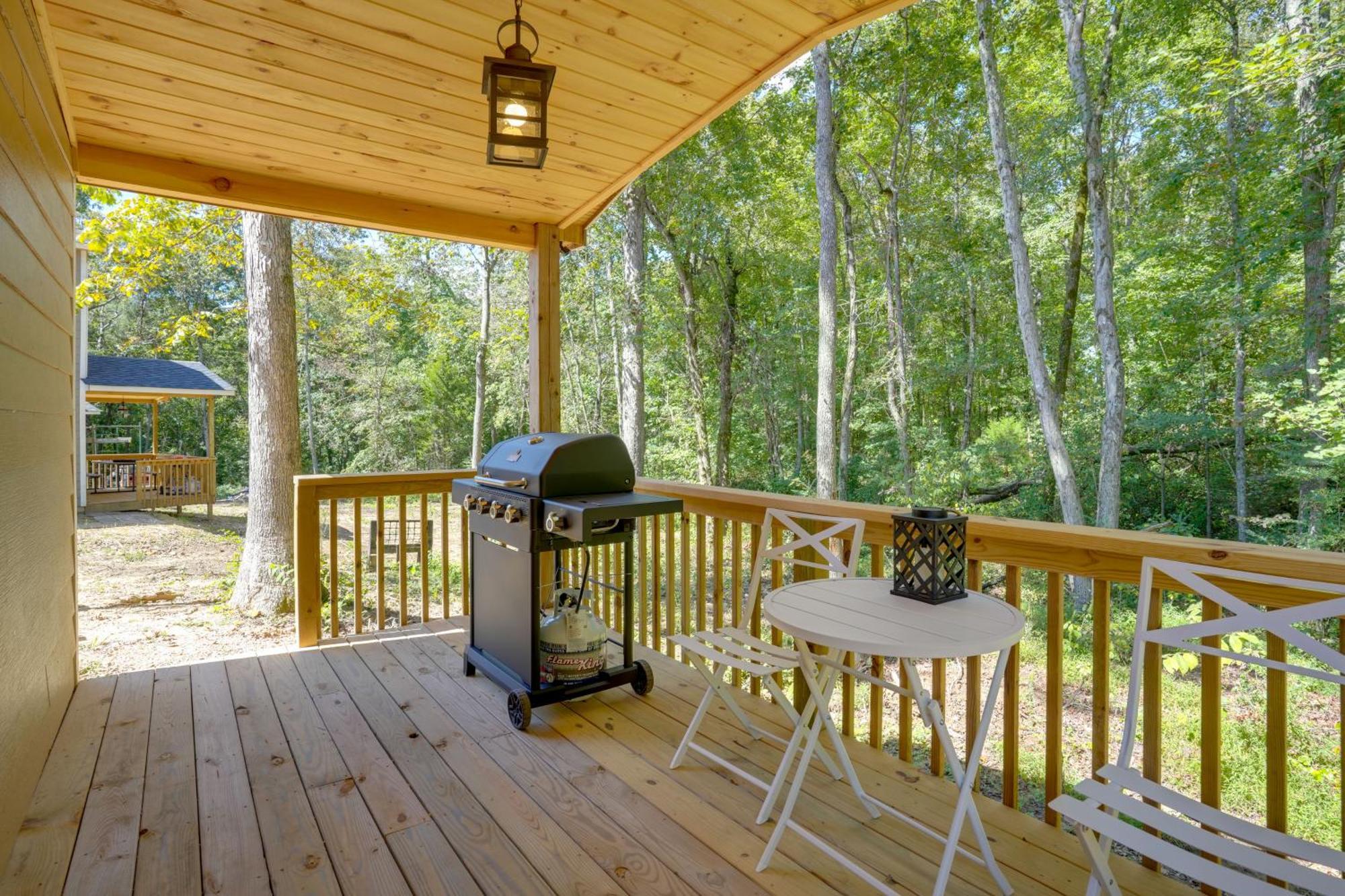 Lakeside Trenton Cabin On 7-Acre Property! 外观 照片